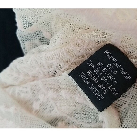 Love Stitch Sheer Boho Floral Lace Tunic Top Large Back zip Split Bell Sleeve - Picture 13 of 13